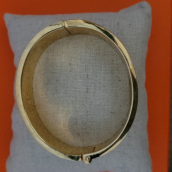 Stella & Dot Eleanor Bangle - Picture 7 of 10